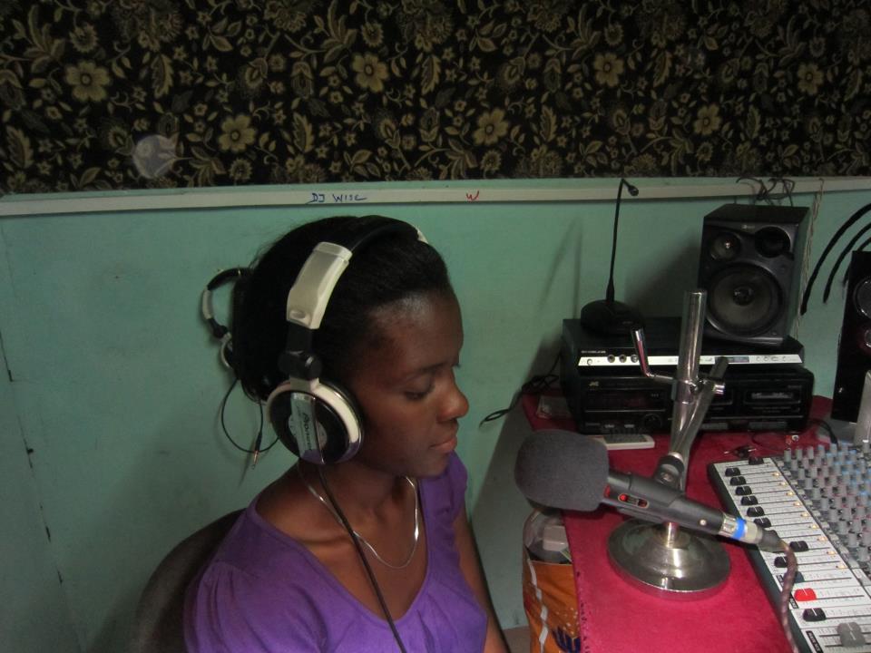 VOA Swahili motivates listeners to use treated mosquito nets