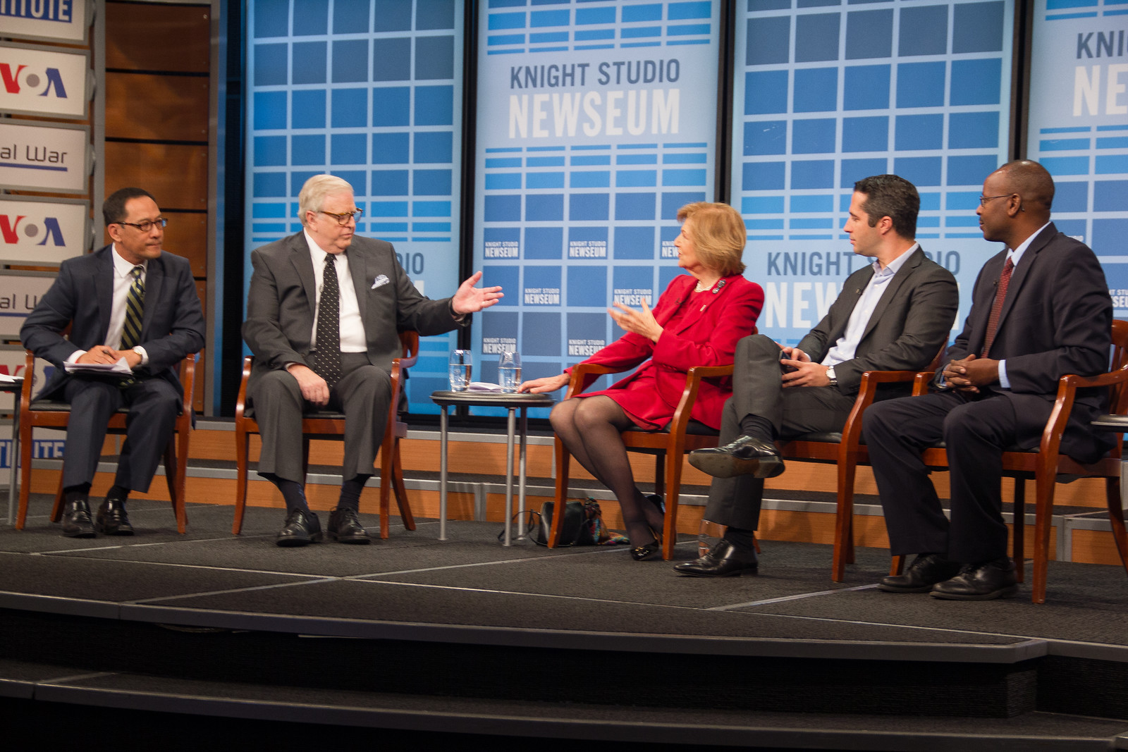VOA and the Newseum Institute host joint forum: ISIS and the digital war